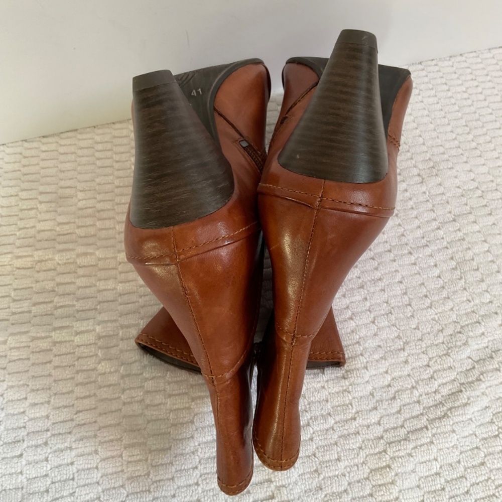 Luca Ferri Women’s Brown Leather Heel Boot Size 41 NWOT - Picture 11 of 16